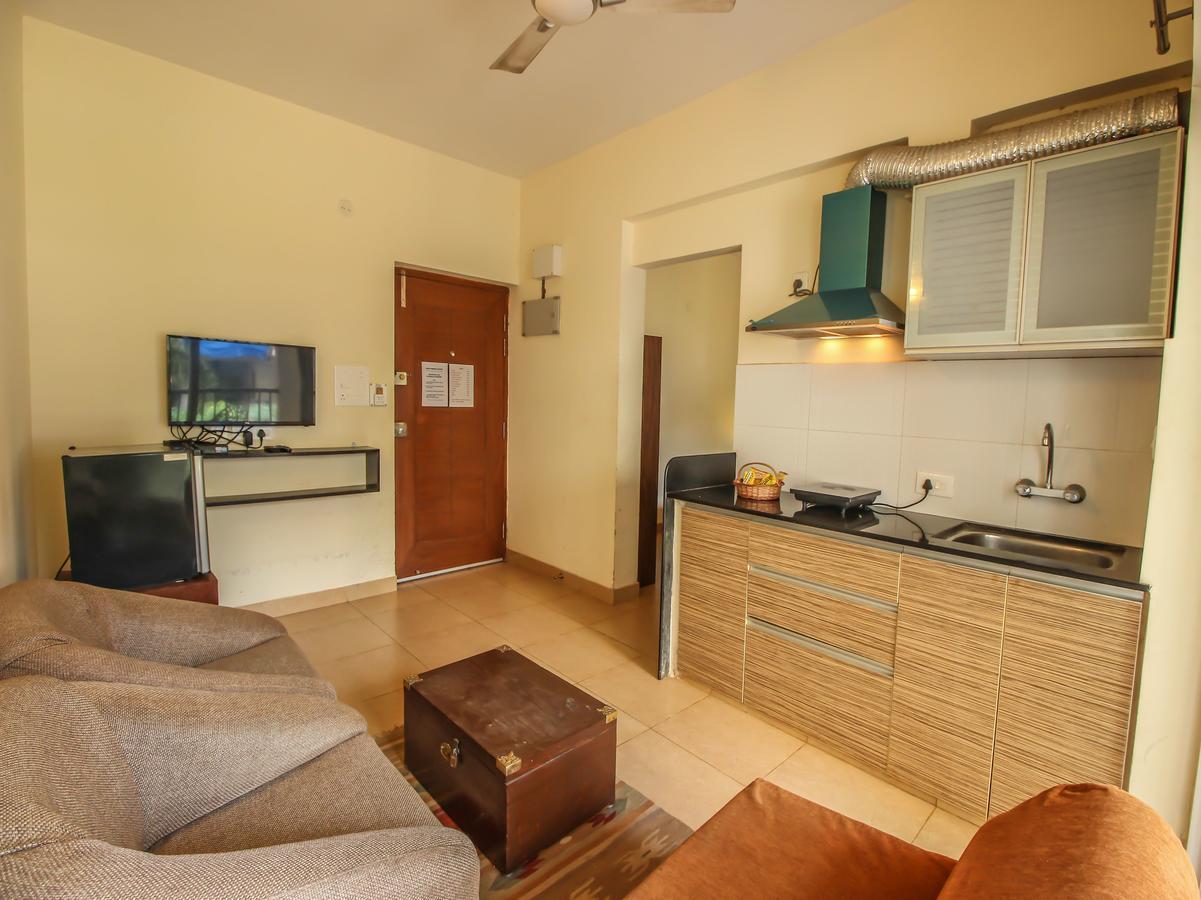 Modern Studio Арпора Экстерьер фото